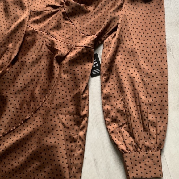 EXPRESS POLKA DOT‎ LONG SLEEVE TWIST FRONT MIDI DRESS NWT SZ MED - Picture 12 of 16